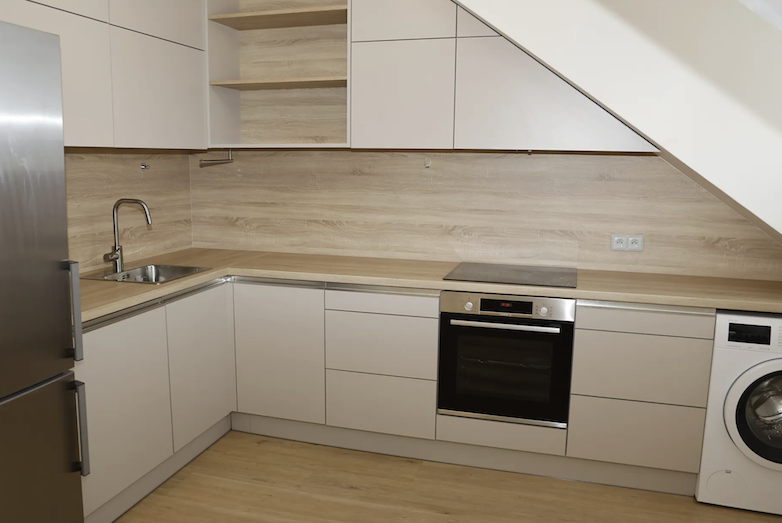 Pronájem bytu 1+kk - Kamýk, Praha