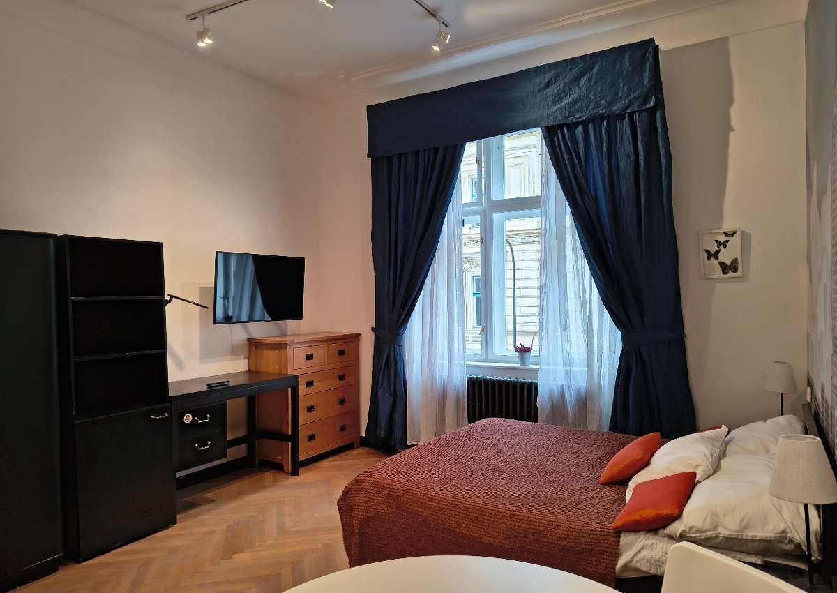 Pronájem bytu 1+kk - Nové Město, Praha