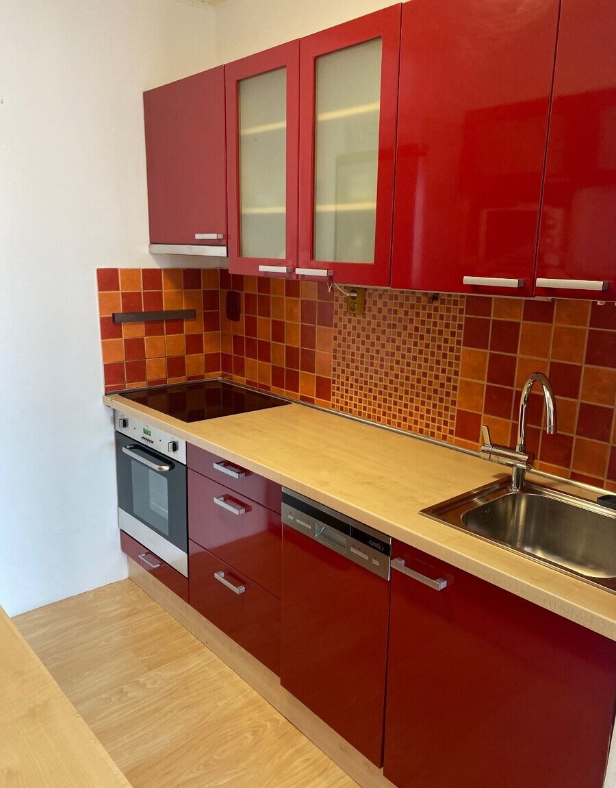 Pronájem bytu 2+kk - Horní Měcholupy, Praha