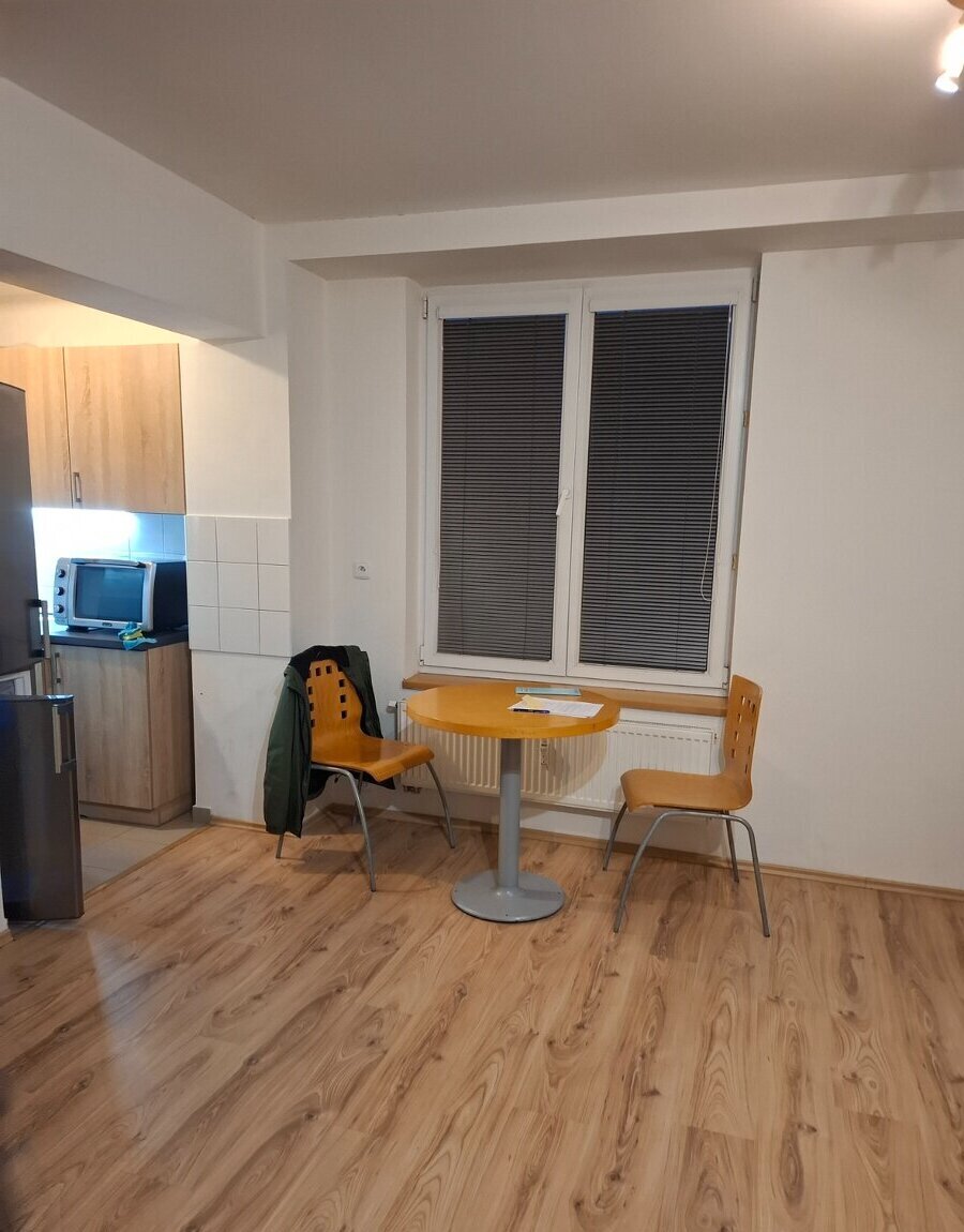 Pronájem bytu 1+1 - Dolní Měcholupy, Praha