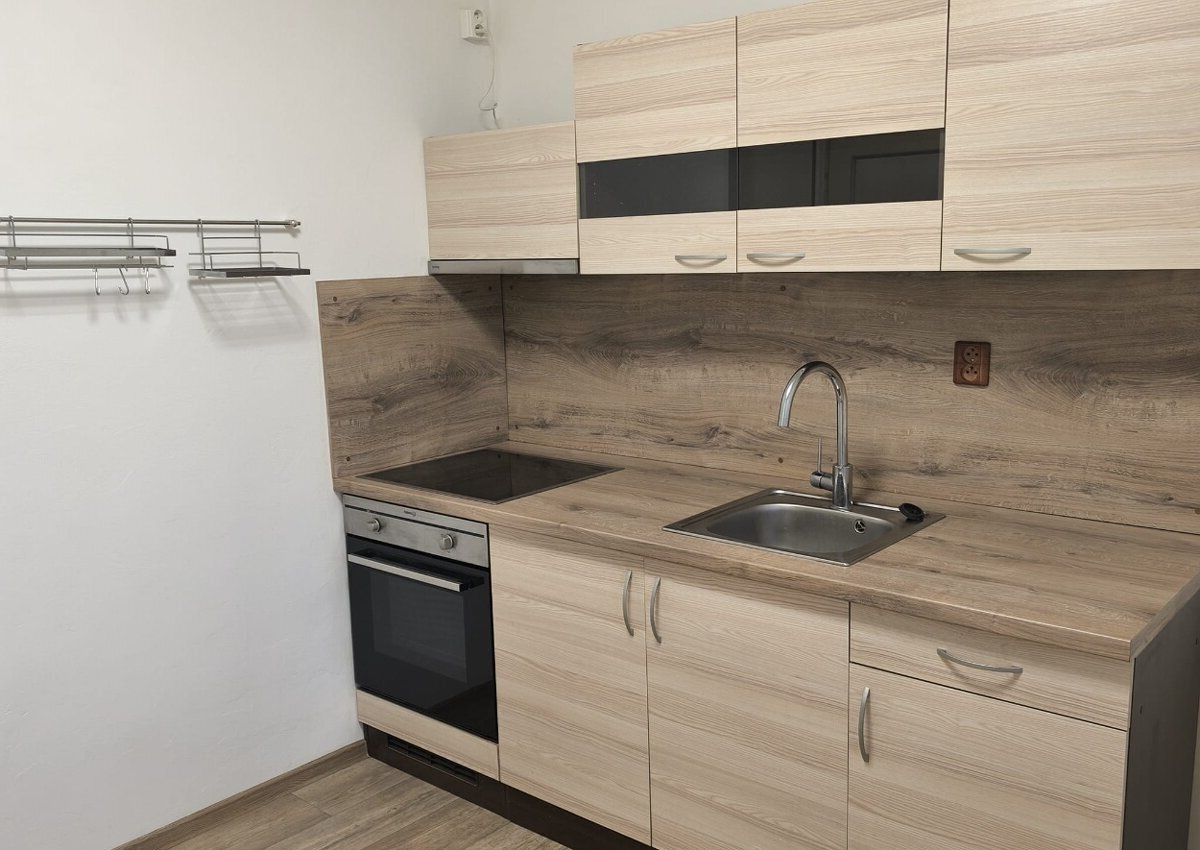 Pronájem bytu 1+1 - Lutyně, Orlová