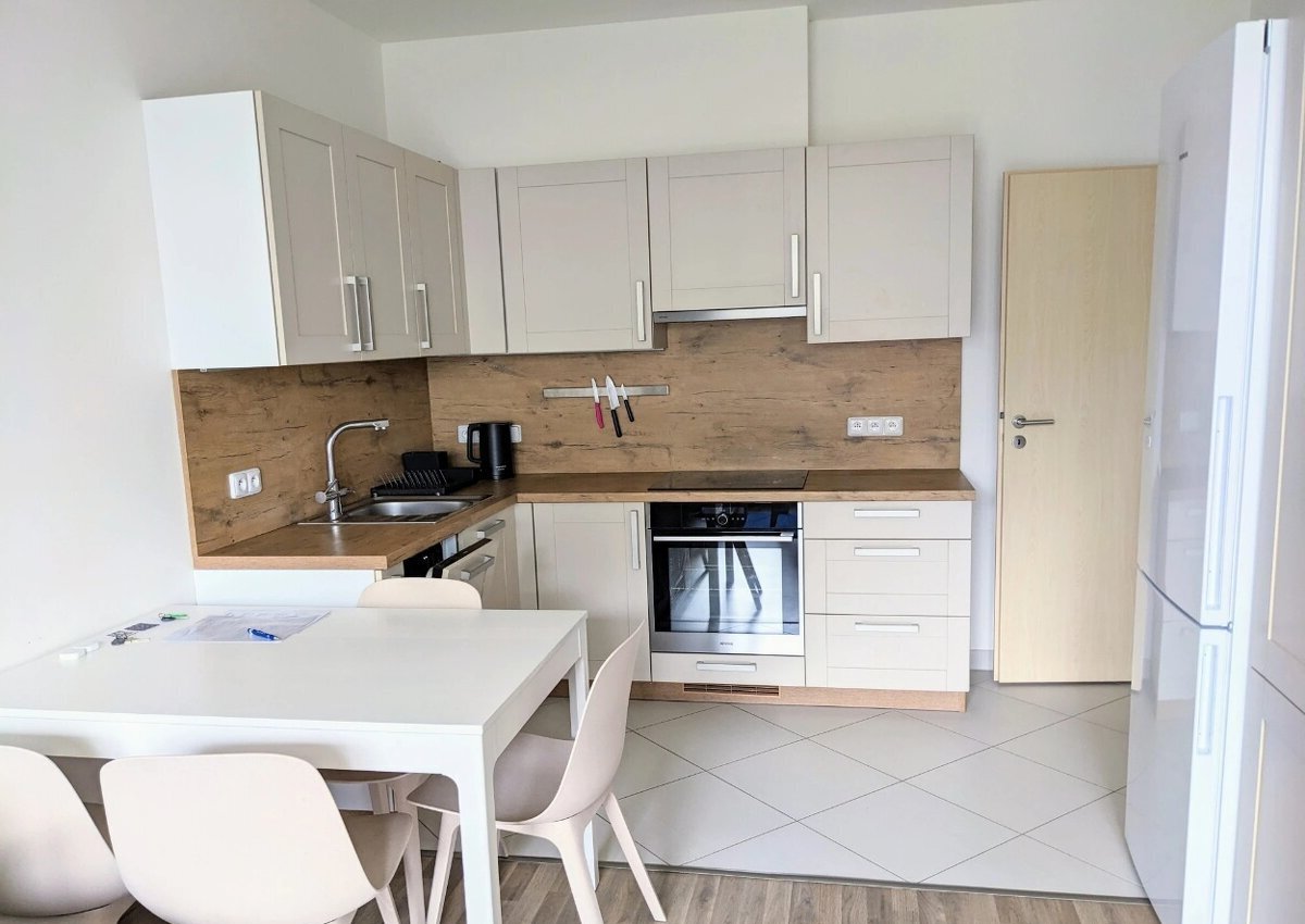 Pronájem bytu 2+kk - Střížkov, Praha