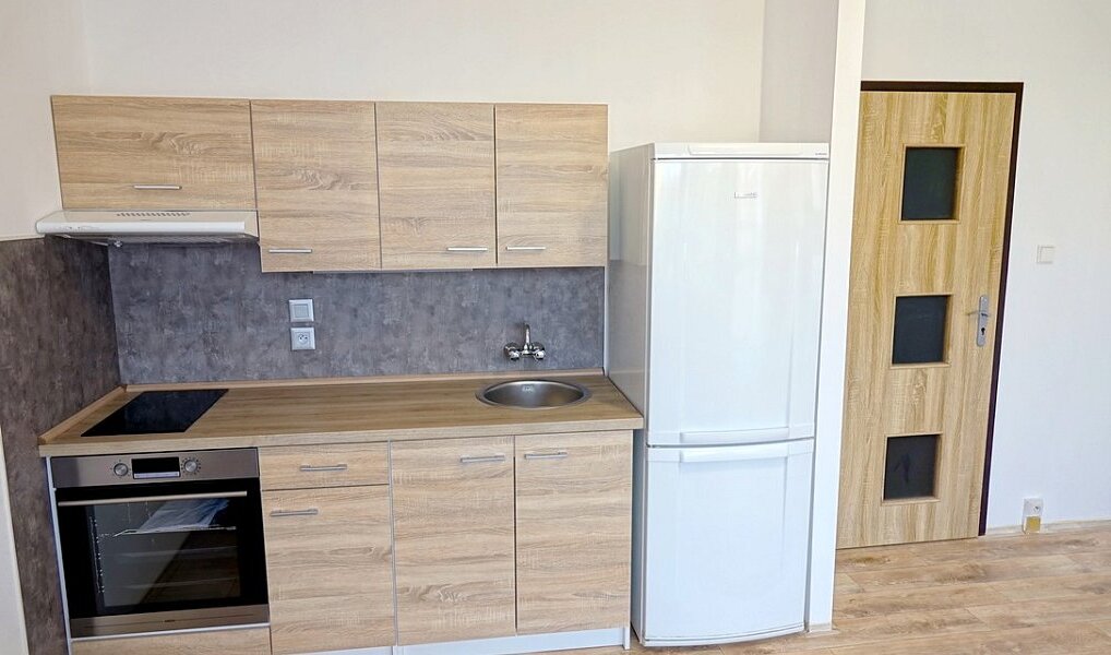 Pronájem bytu 1+1 - Praha 8, Praha