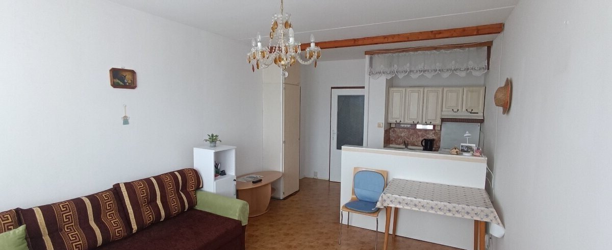 Pronájem bytu 1+kk - Modřany, Praha