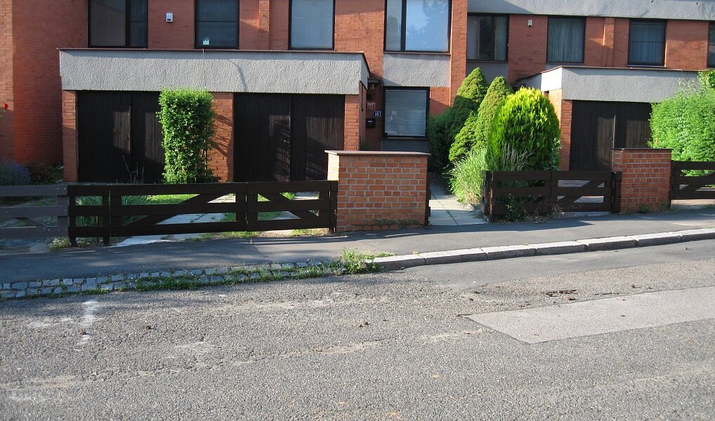 Pronájem domu 5+1 - Bohnice, Praha