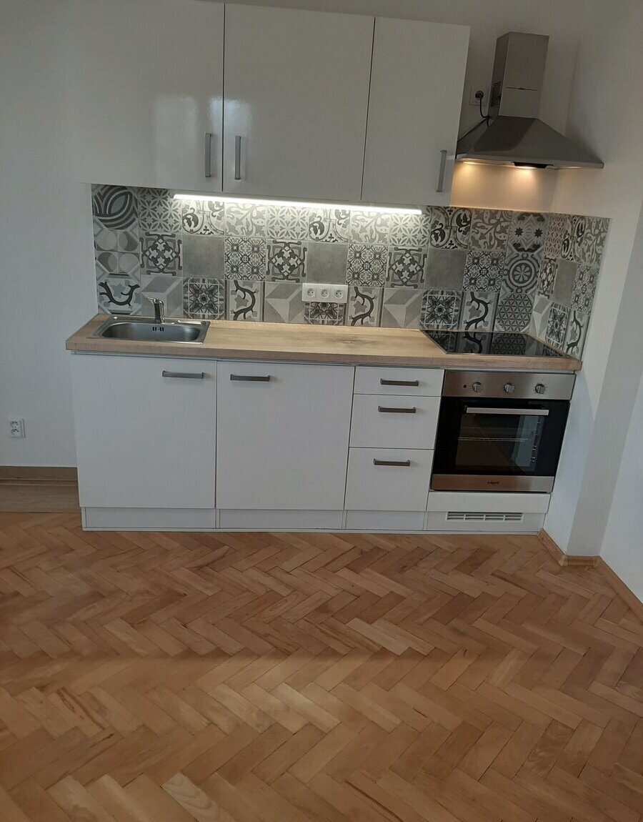 Pronájem bytu 1+kk - Chodov, Praha