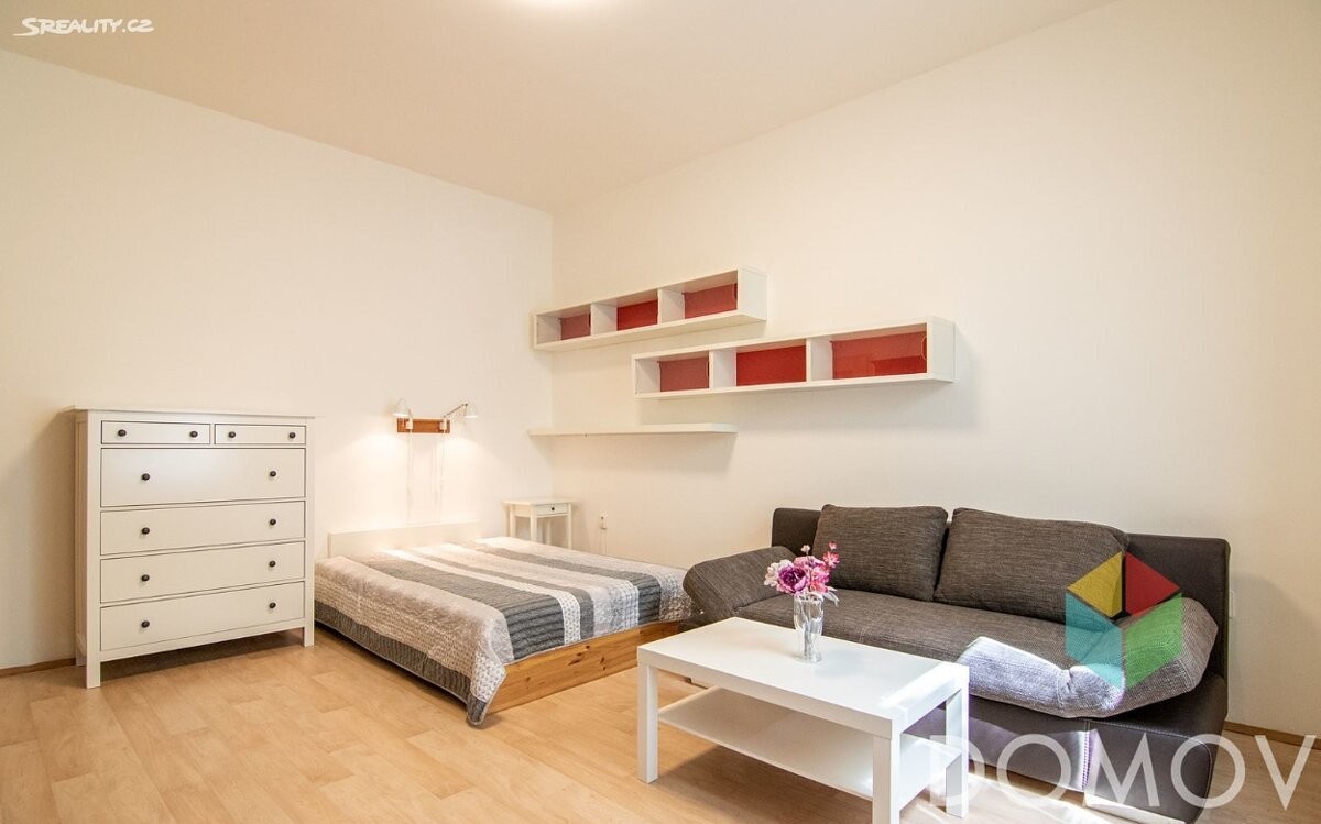 Pronájem bytu 1+1 - Počaply, Králův Dvůr