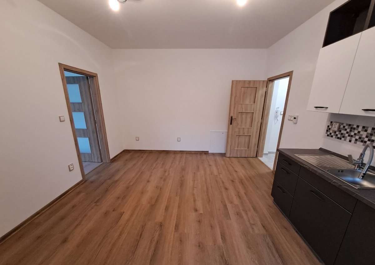 Pronájem bytu 2+kk - Ruská, Náchod