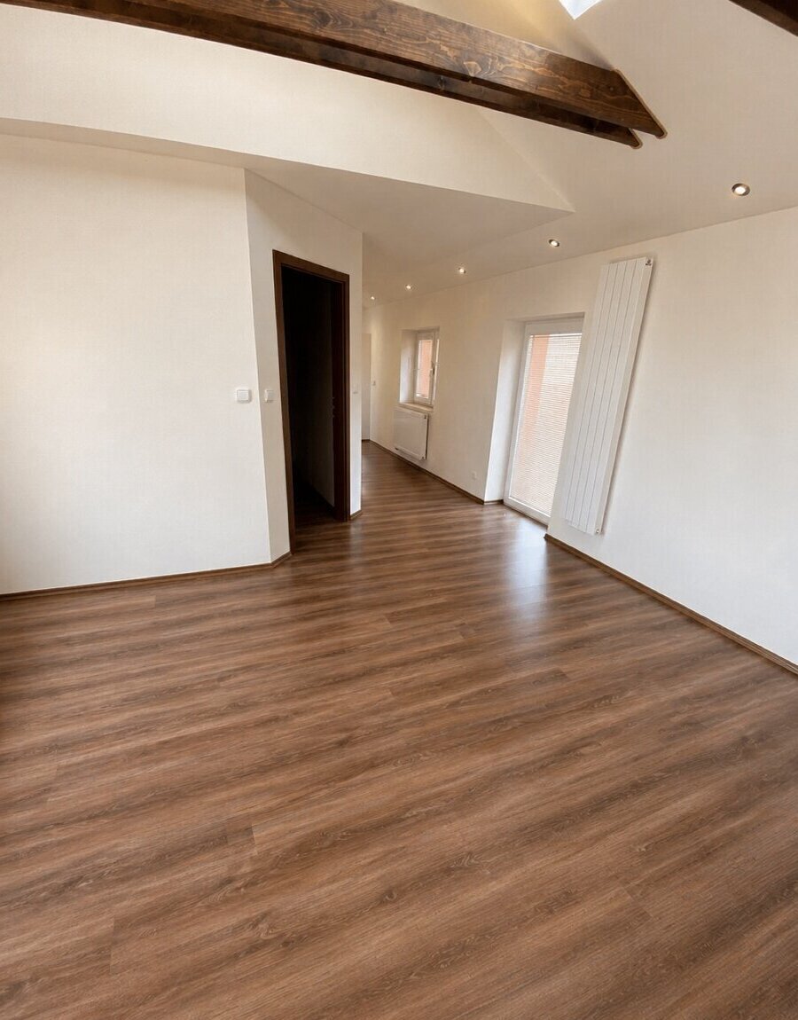 Pronájem bytu 2+1 - Dolní Měcholupy, Praha