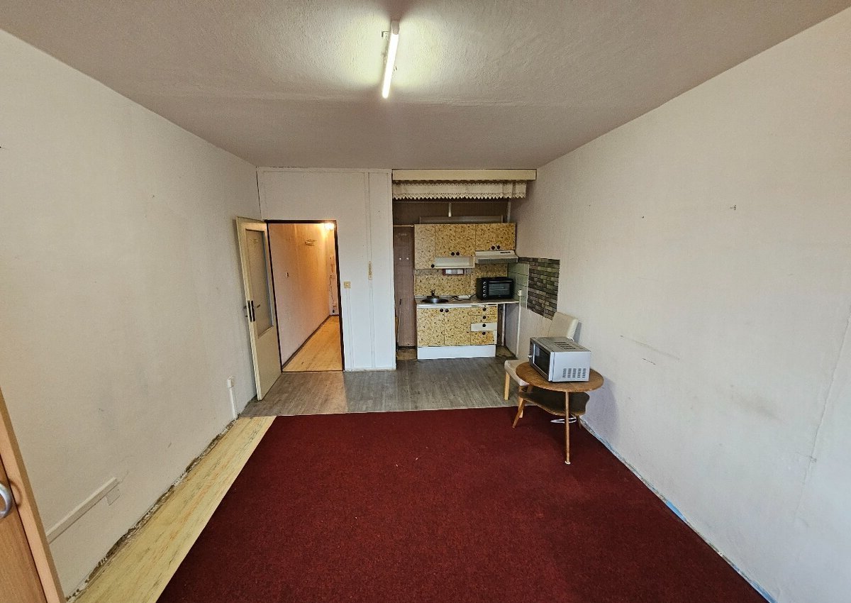 Pronájem bytu 1+kk - Moravské Předměstí III, Hradec Králové