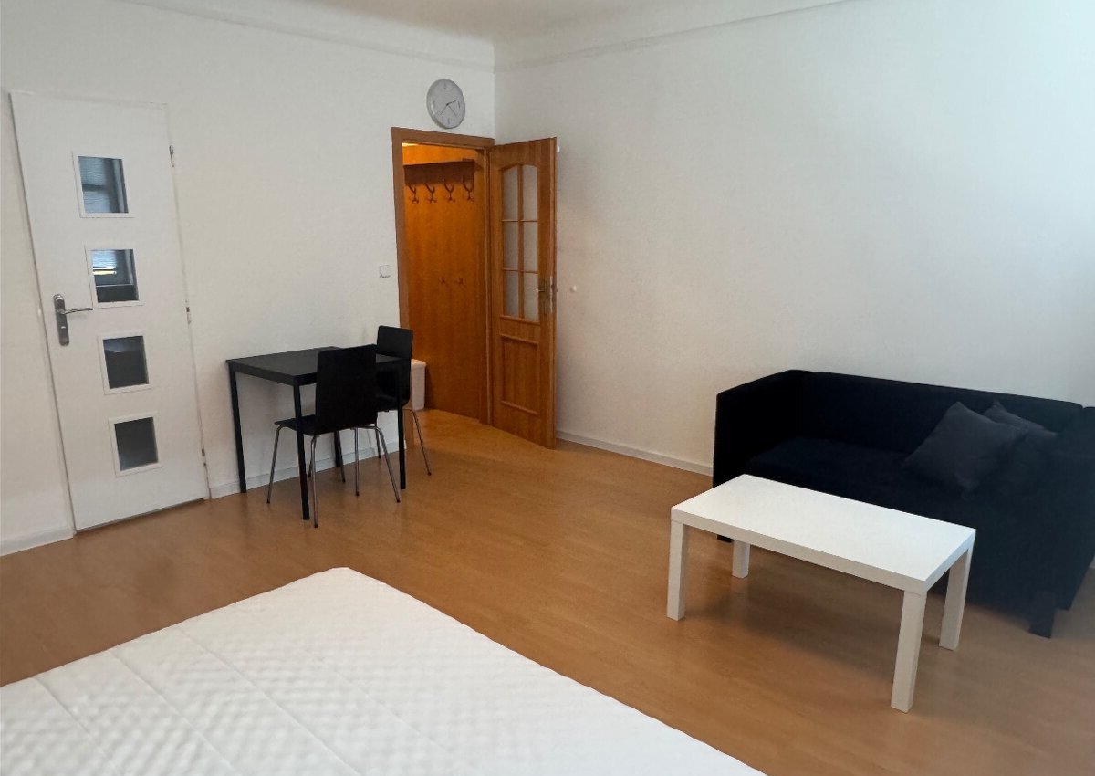 Pronájem bytu 1+kk - Dalovice, Karlovy Vary,