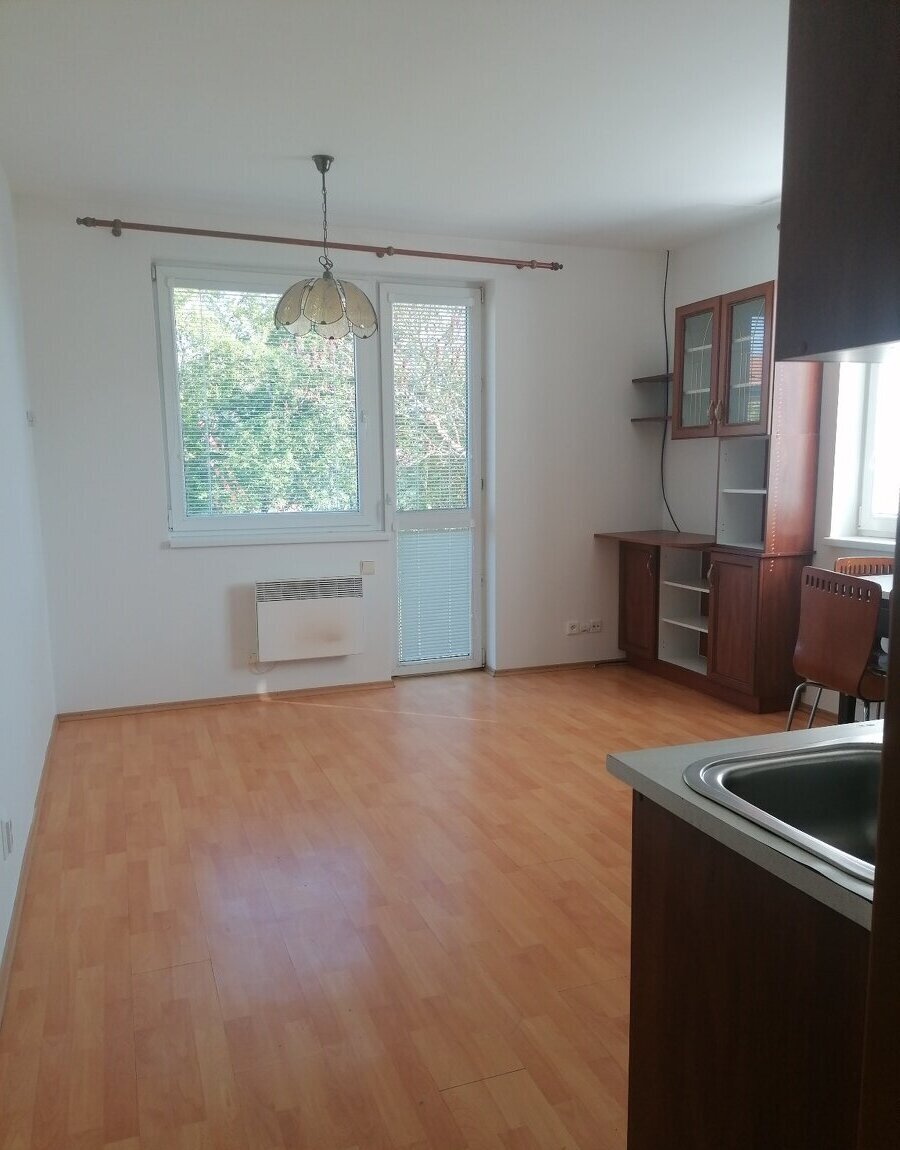 Pronájem bytu 2+kk - Jirny, okres Praha-východ
