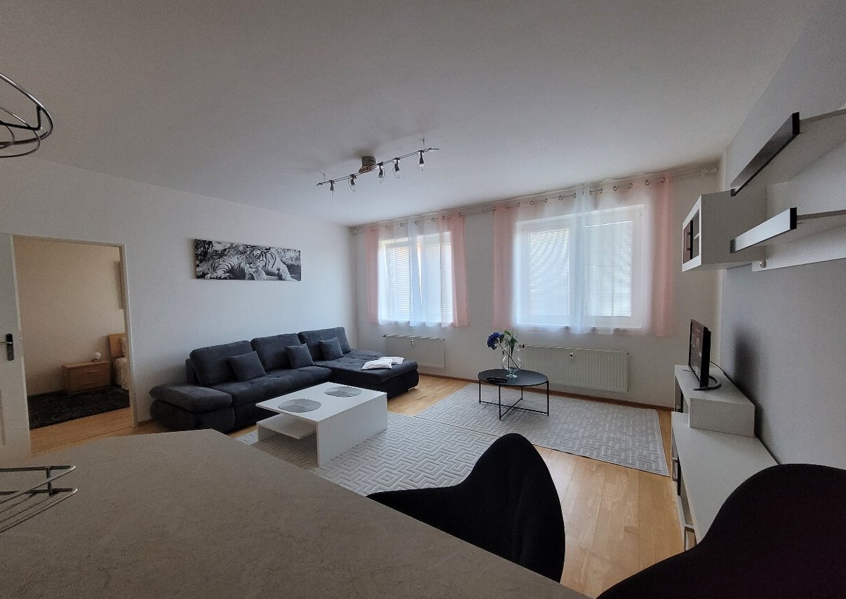 Pronájem bytu 2+kk - Dolní Chabry, Praha