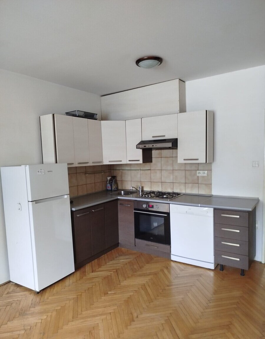 Pronájem bytu 2+kk - Zelené Předměstí, Pardubice