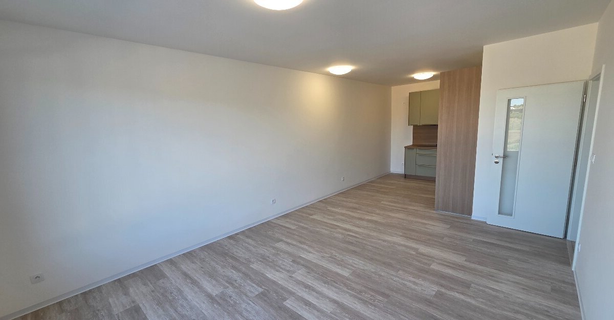 Pronájem bytu 2+kk - Velké Přílepy, Praha-západ
