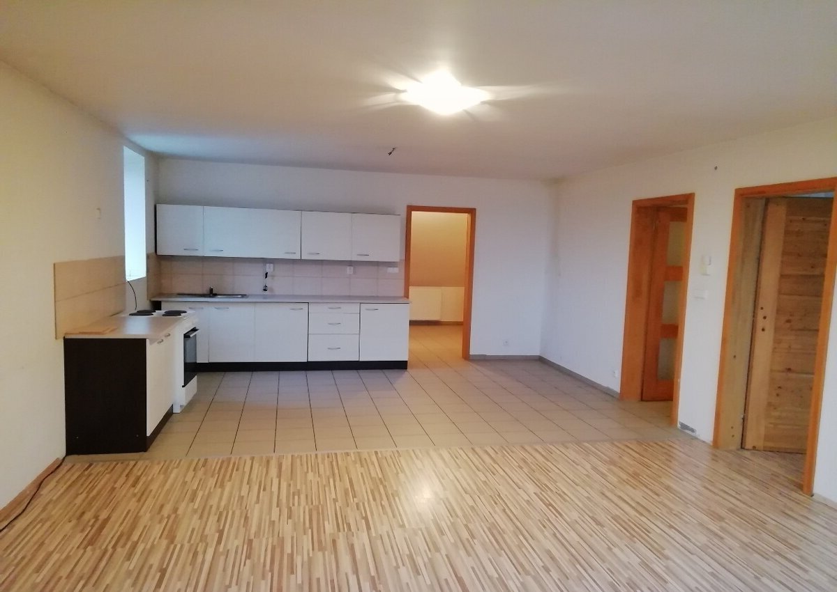 Pronájem bytu 3+kk - Tuchoměřice, Praha-západ