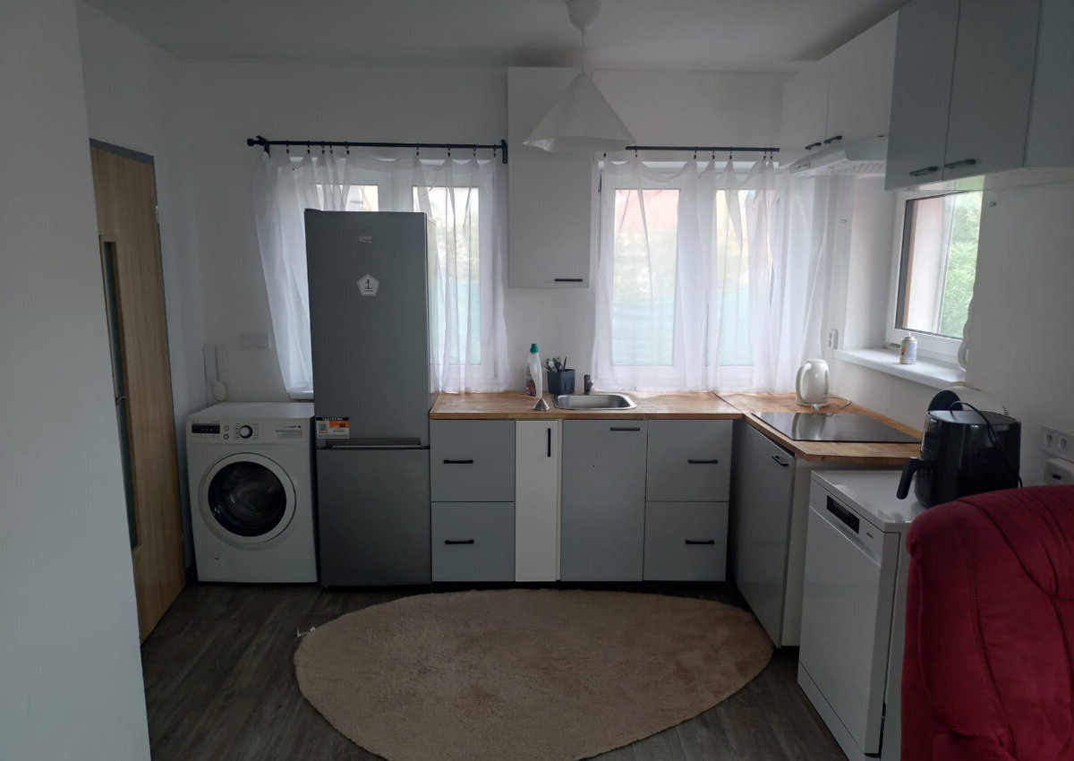 Pronájem bytu 2+kk - Podolanka, Praha-východ