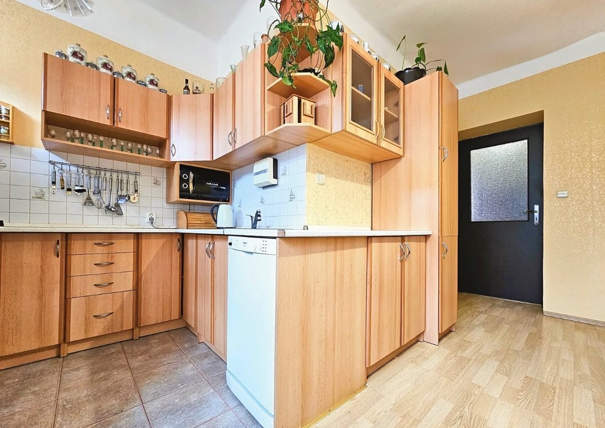 Pronájem bytu 2+1 - Husova, Louny