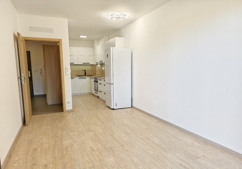 Pronájem bytu 2+kk - Prostřední Nová Ves, Lázně Bělohrad