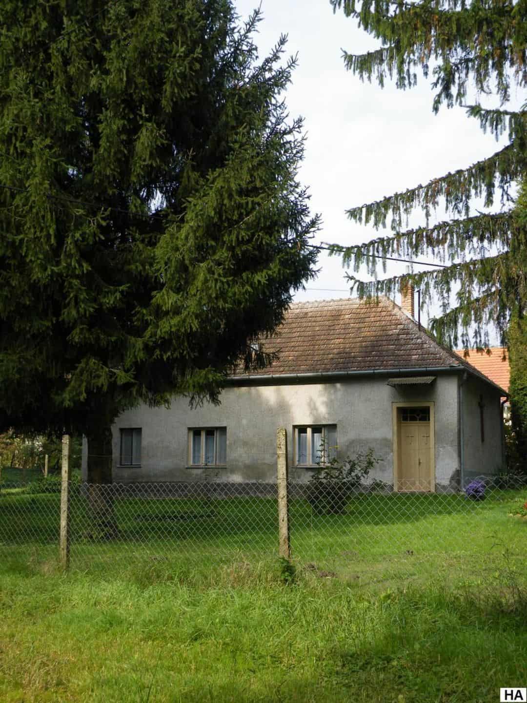 Kompletně zařízený dům u lesa k pronájmu