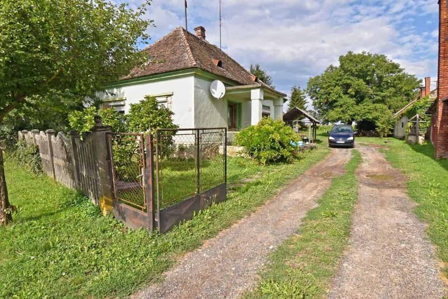 Pronajmeme chalupu s velkou zahradou