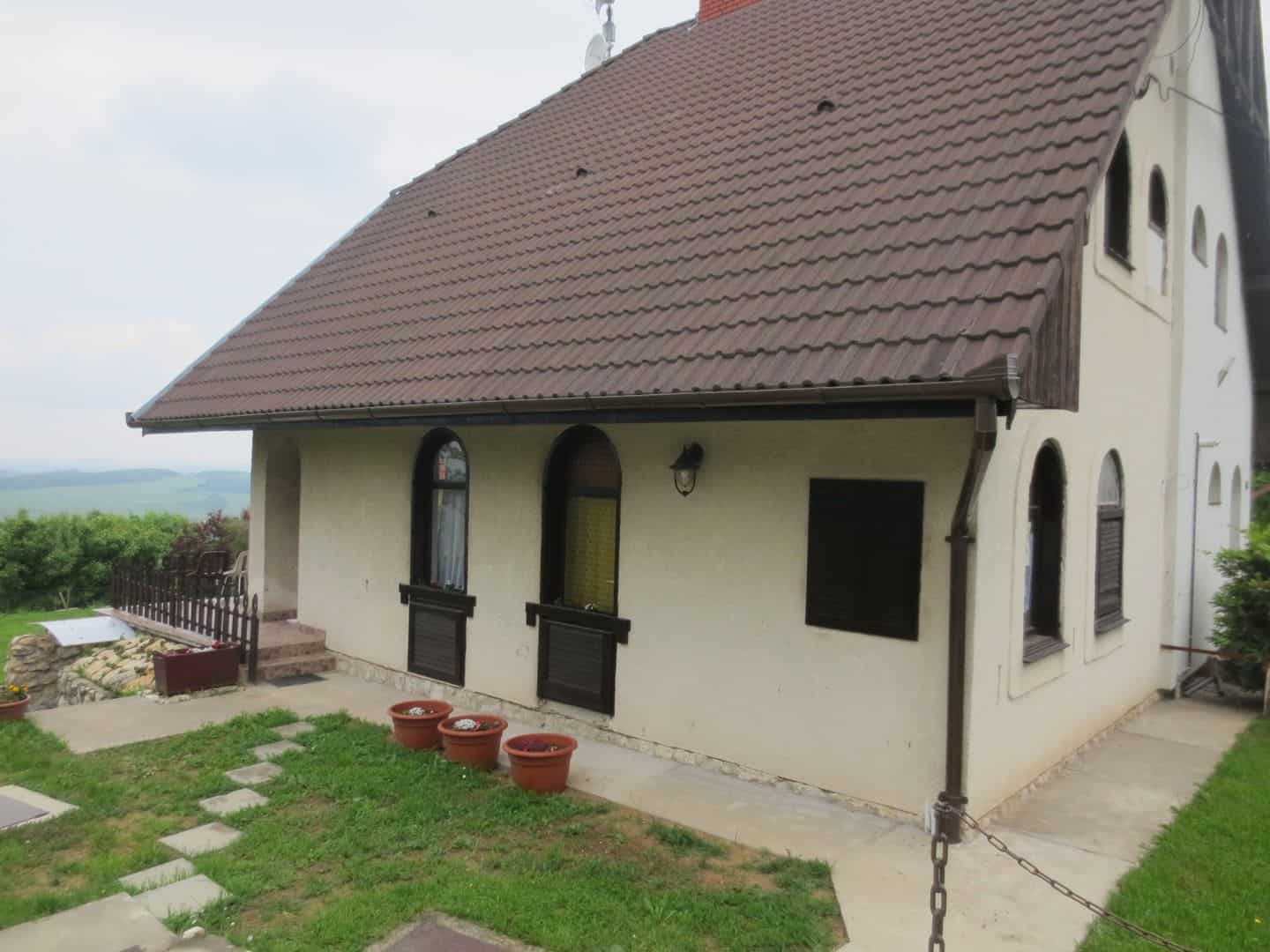 Překrásná chalupa s nádherným výhledem k dlouhodobému pronájmu