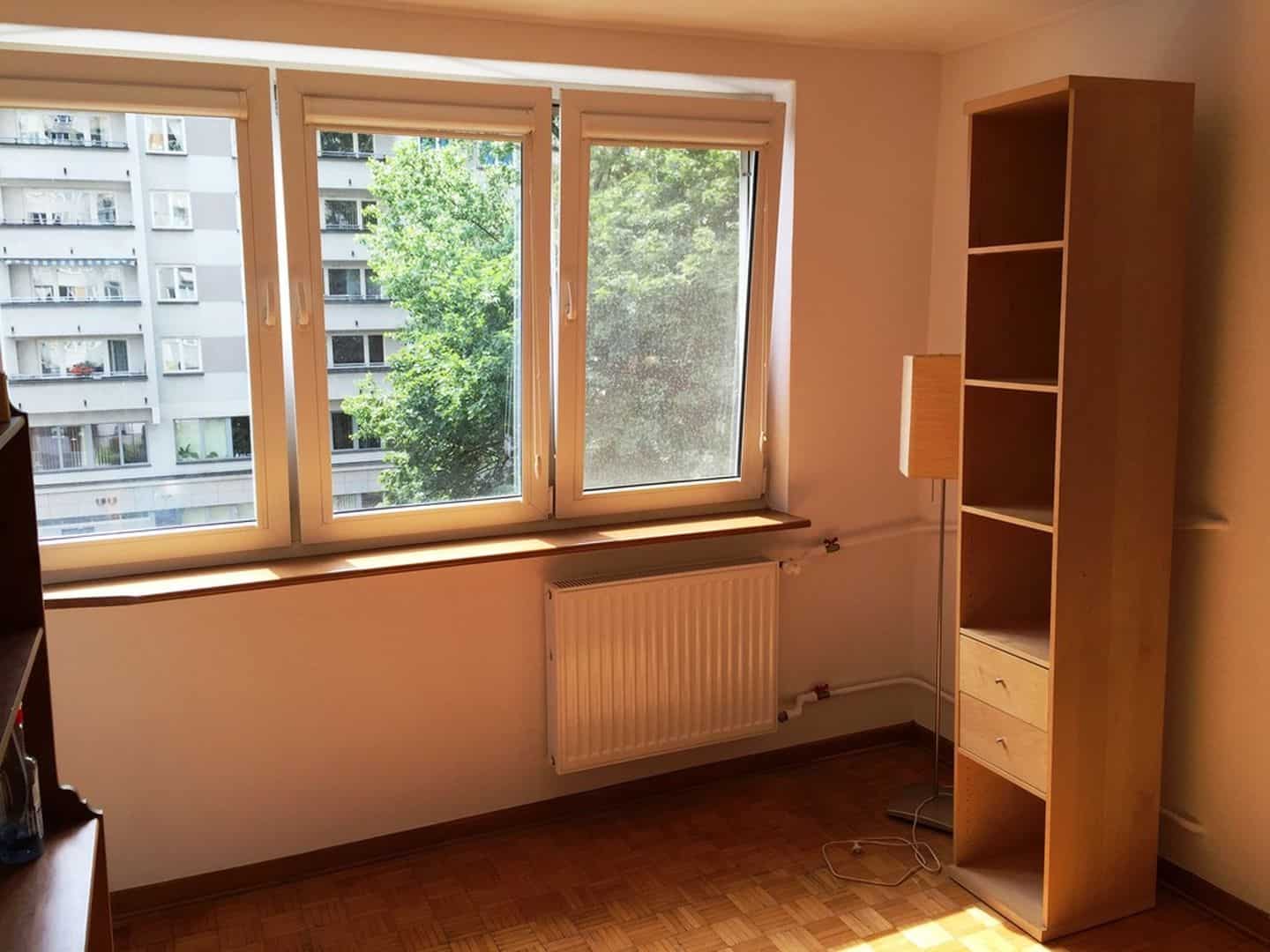 Pronajmeme větší sluneční byt blízko metra