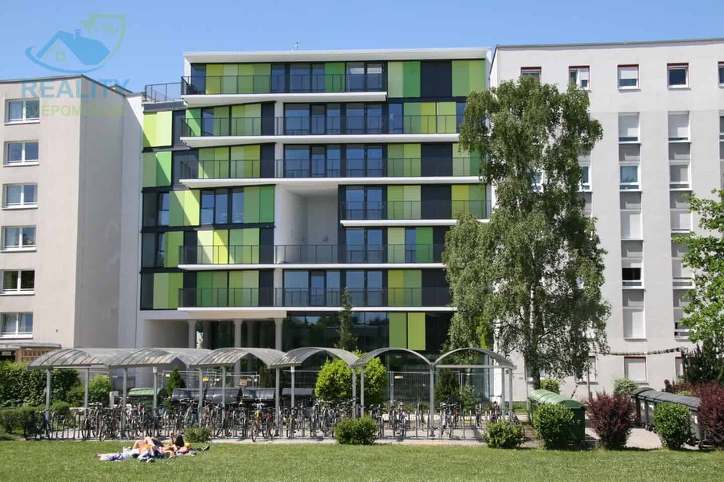 Prodej bytu 2+1 - náměstí Dr. Václava Holého, Praha