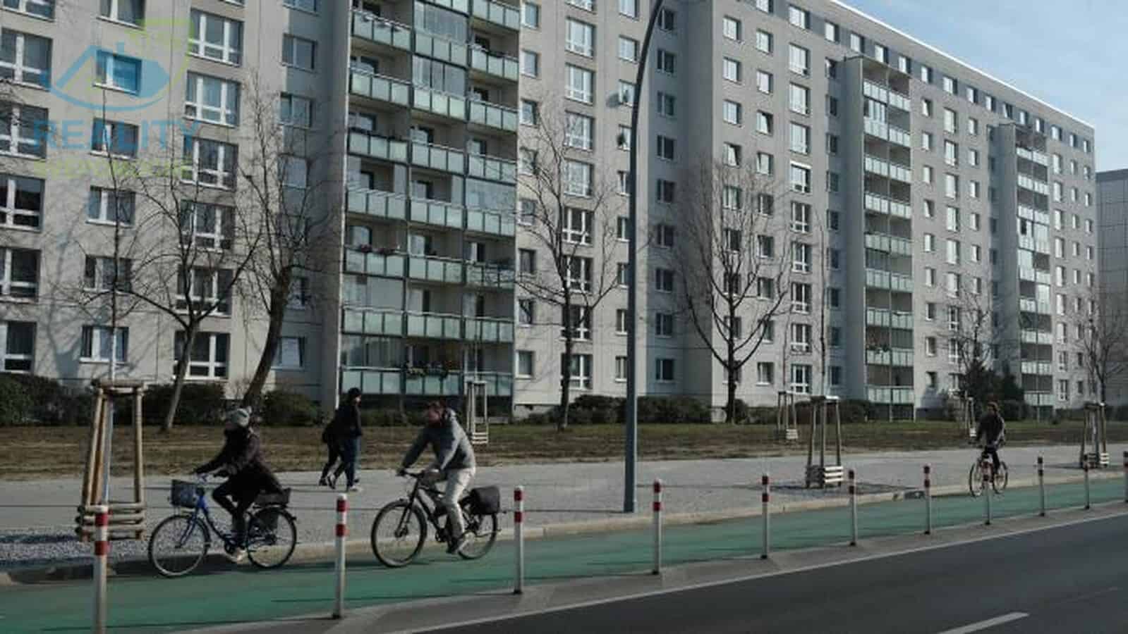 Pronájem bytu 3+1 - Drahobejlova, Praha