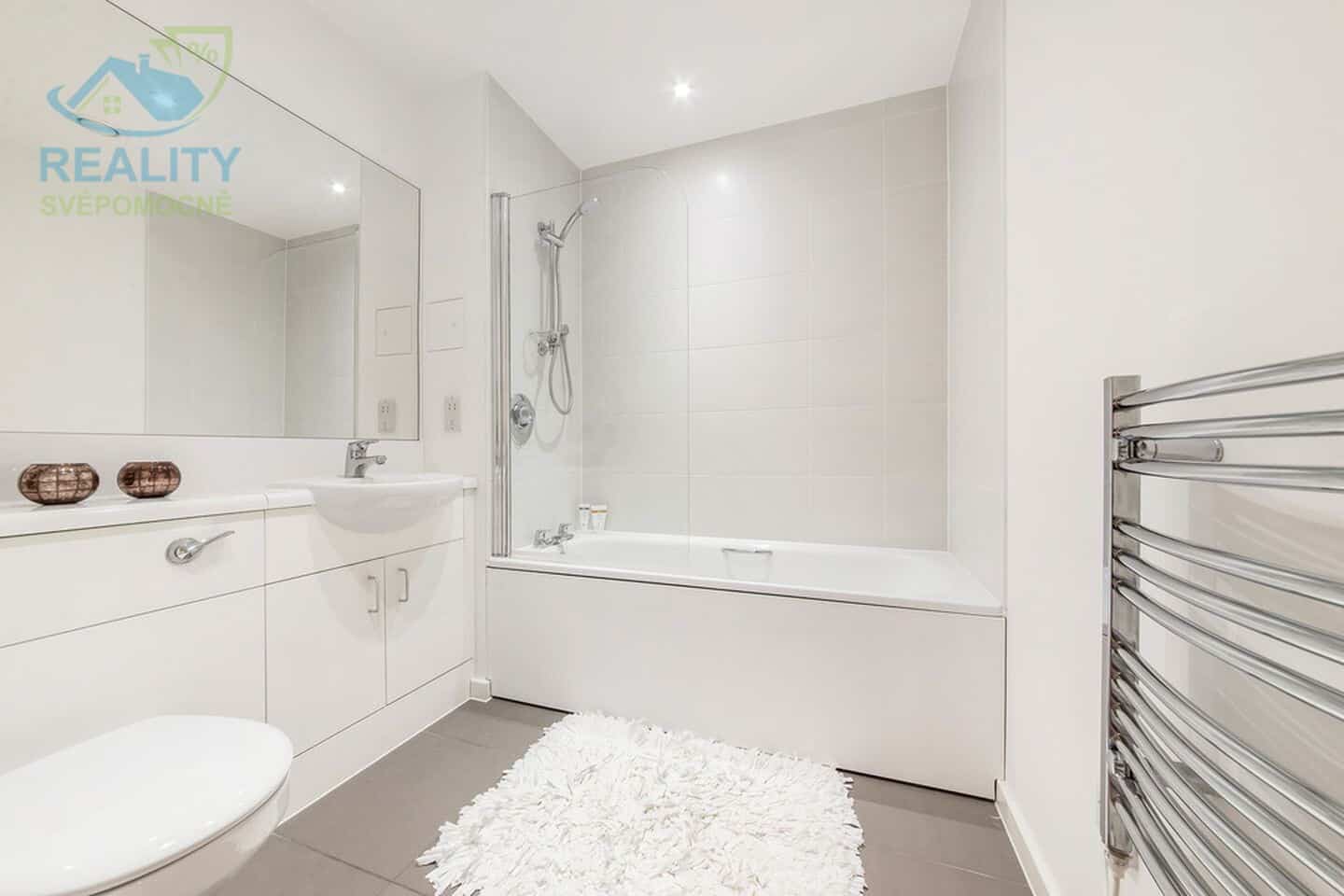 Pronájem bytu 4+kk - Paříkova, Praha