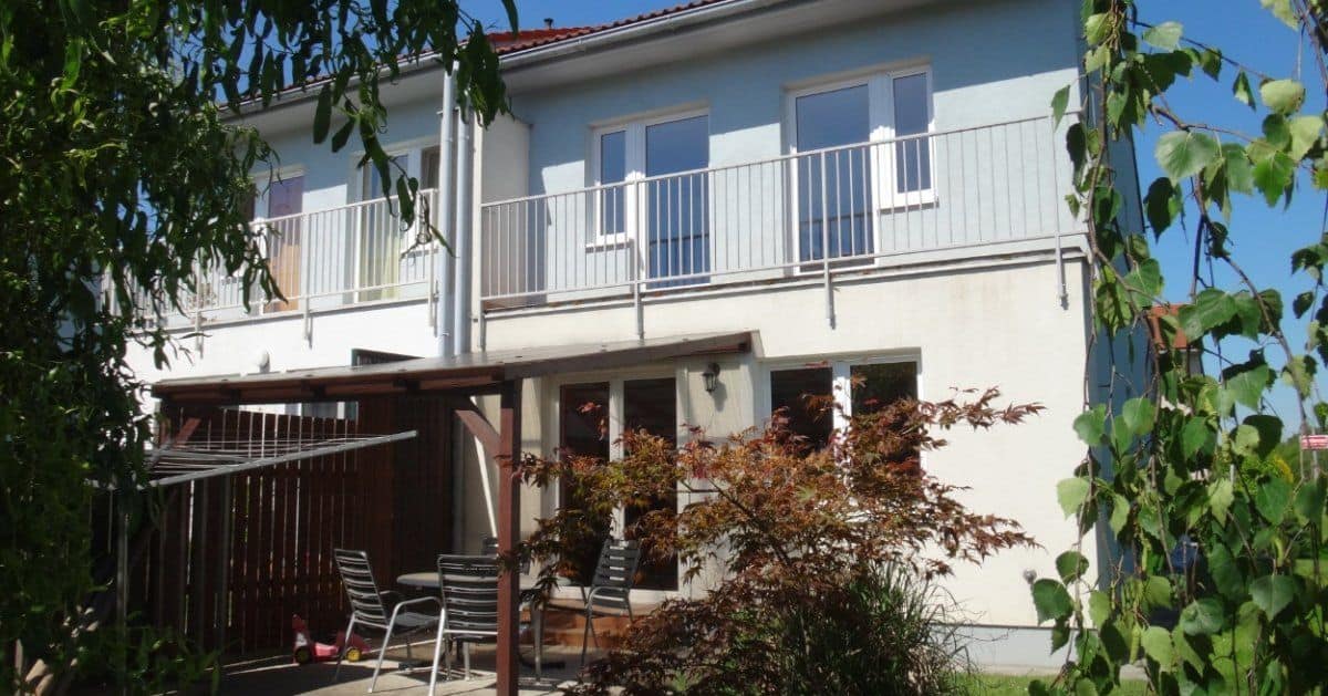 Pronájem domu 5+kk - Újezd nad Lesy, Praha