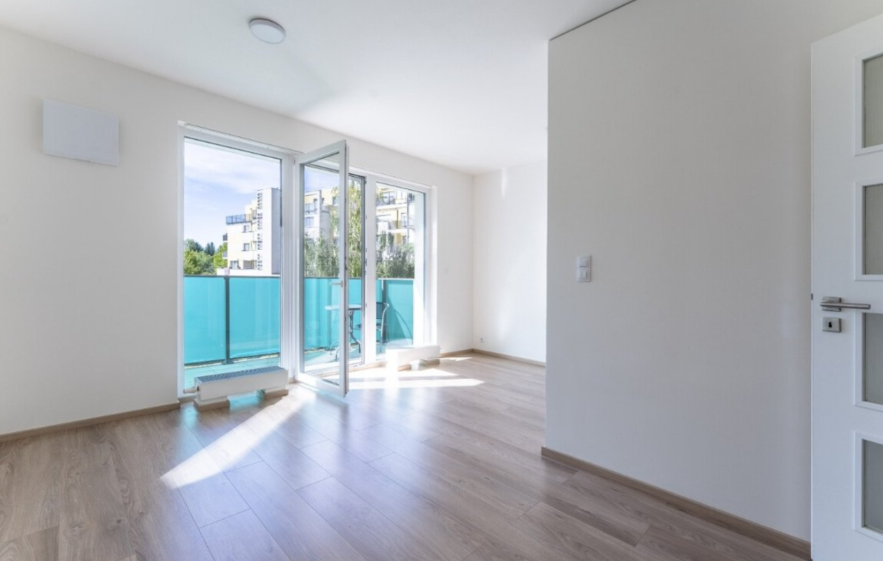 Pronájem bytu 1+kk - Praha - Letňany