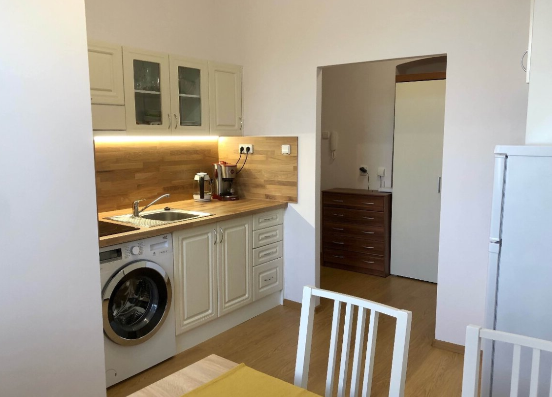 Pronájem bytu 1+kk - centrum-Břeclav