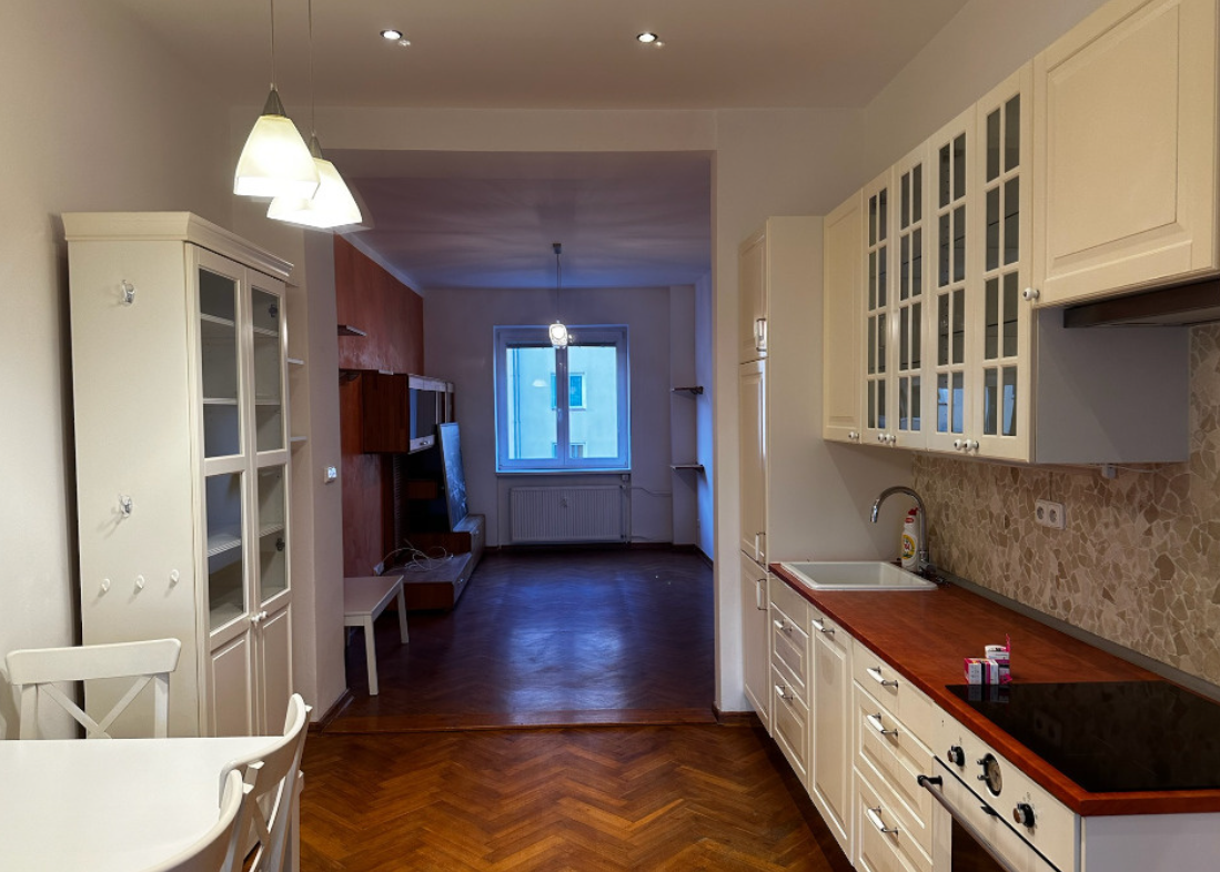 Pronájem bytu 3+1 - Praha - Břevnov, Bělohorská