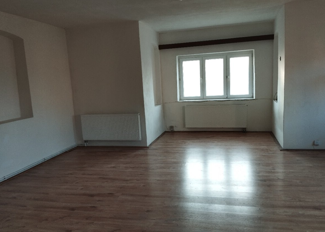 Pronájem bytu 1+kk - Počerny, Karlovy Vary