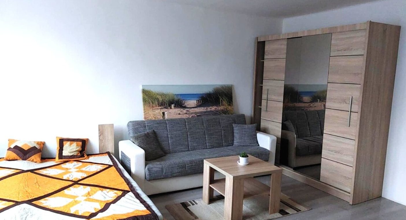 Pronájem bytu 1+1 - náměstí Republiky, Mladá Boleslav III